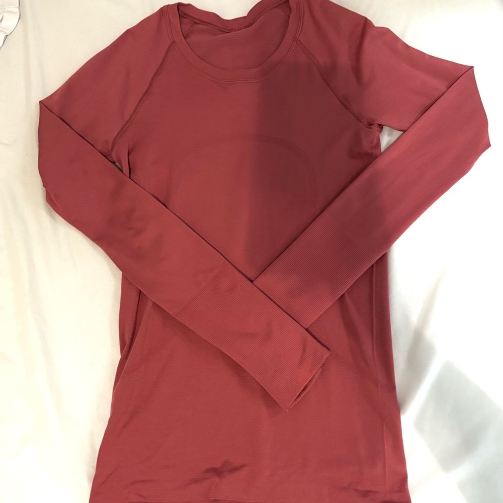 Lululemon swiftly tech